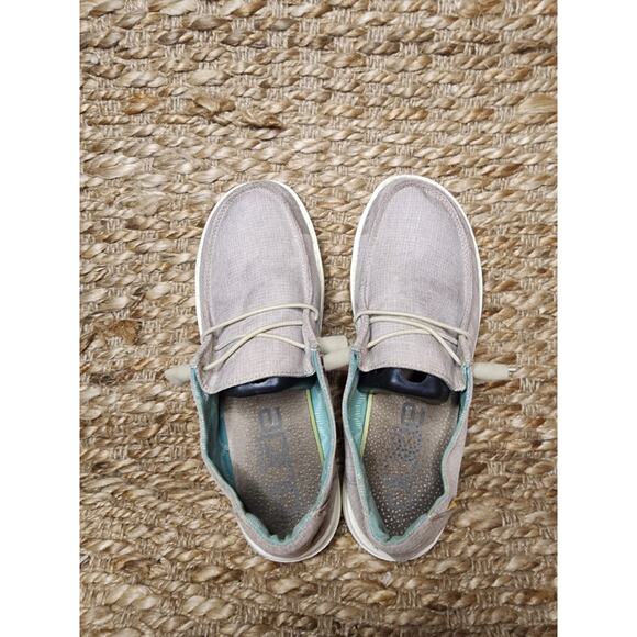 Hey Dude Women's 7 Wendy Chambray Casual Sneakers Beige Fabric Lace Up Low Top - Picture 9 of 12